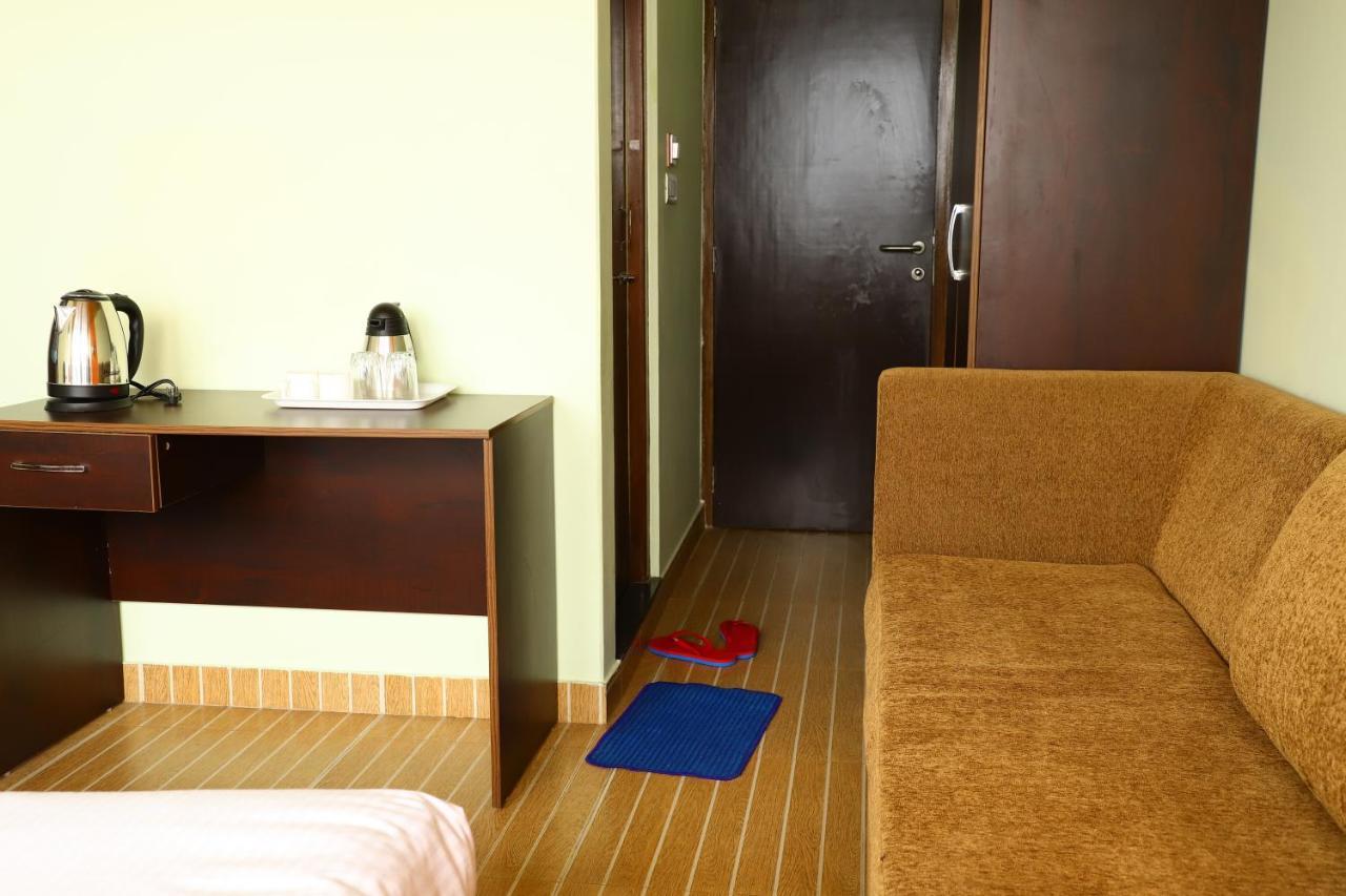 The Cms Group-Hotel Iinorri Гангток Экстерьер фото